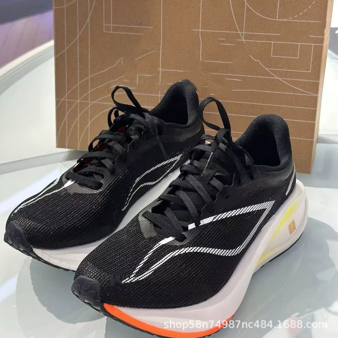 New Ultra-light Men's Sports S - đánh giá và giá Sneaker Career